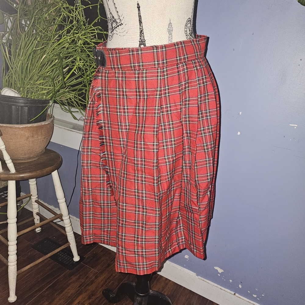 Vintage lip service plaid tartan skirt